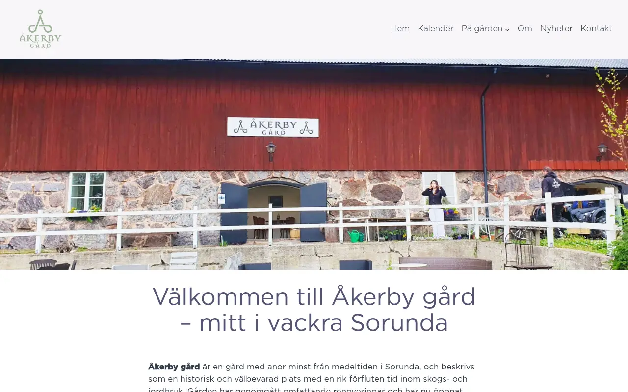 Startsidan på akerbygard.nu